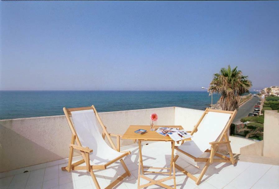 Villa Mare Addosso à Marina di Ragusa Extérieur photo